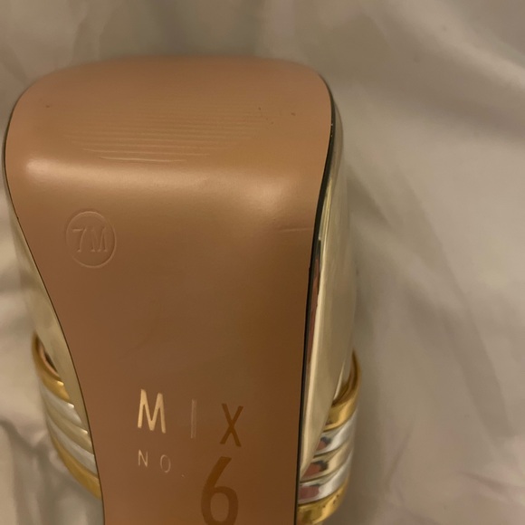 Never Worn sexy platform heels - Picture 2 of 3